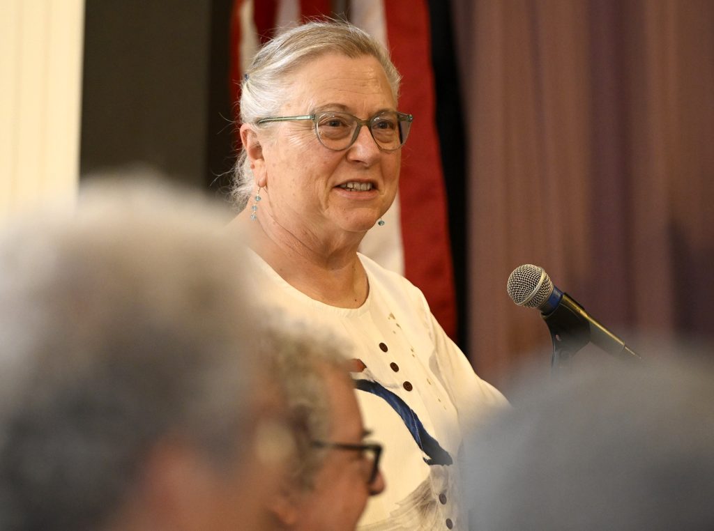 AMA w- Rabbi Julie-05